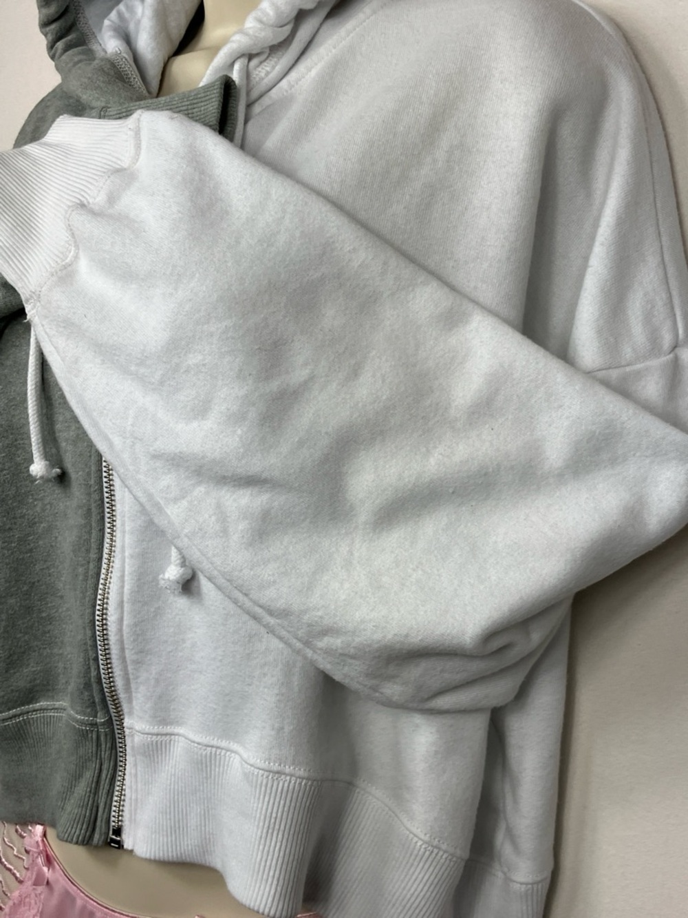 🦅Hollister 2-Tone Cropped Zip Hoodie - Gray & White 📦discounted shipping📦 - Picture 6 of 9